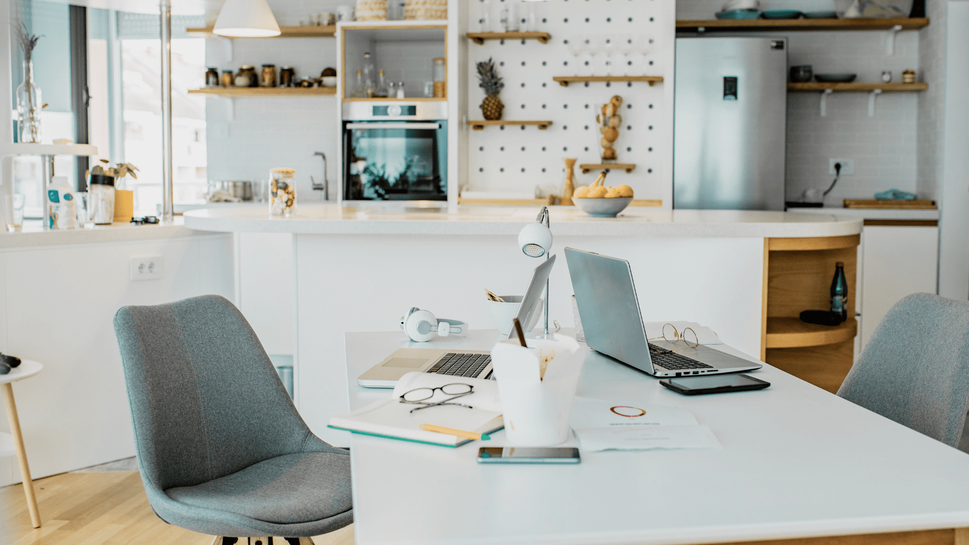 Virtual Office Benefits How to Cut Costs and Boost Productivity in Dubai